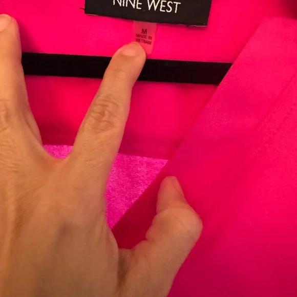 Nine West medium Scarlet Blouse - Picture 3 of 5